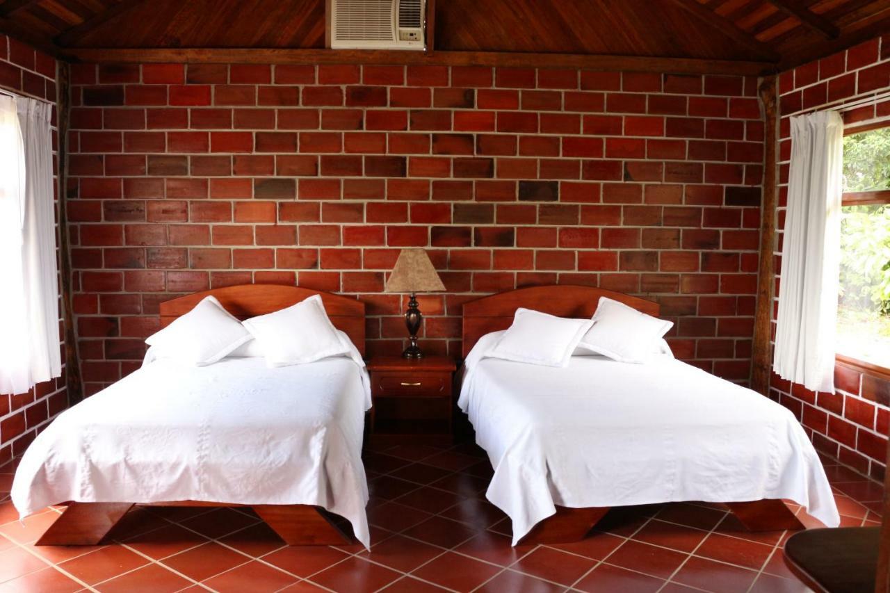Misahualli Amazon Lodge Тена Екстер'єр фото